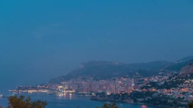 Cityscape gün timelapse, yaz güneş doğmadan önce Monako için Monte Carlo gecesi.