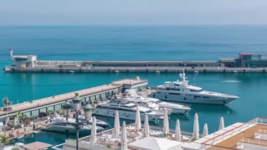 Akdeniz, tekneler ve Monaco yat kulübü timelapse bölgesinde Monte Carlo, Monaco