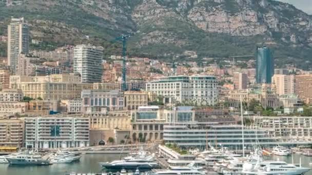 Monte Carlo város légi panoráma timelapse. Luxus jachtok és Monaco harbor, spát épületek. — Stock videók