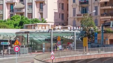 Monte Carlo tren istasyonu Gare de Monaco timelapse, Monako Prensliği.