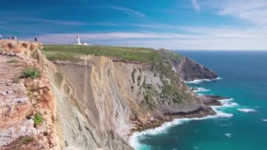 Deniz feneri Cape Espichel tapınaktan Portekiz timelapse görüntülemek