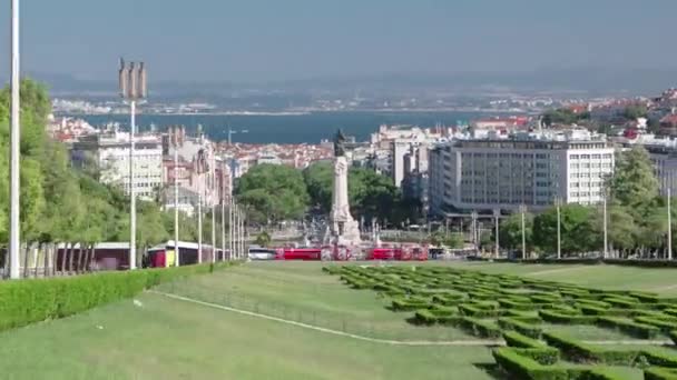 リスボン、ポルトガルのタイムラプス hyperlapse の Eduardo Vii 公園そして庭 — ストック動画