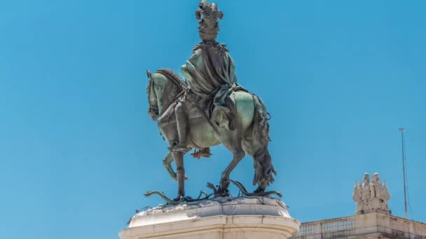 Statue von king jose i auf dem commerce square in Lissabon Zeitraffer-Hyperlapse, portugal — Stockvideo