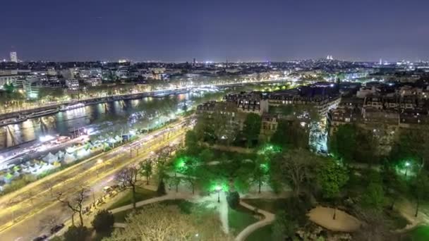 Widok z lotu ptaka Sekwany z wieży Eiffla. Paryż, Francja, Europa. — Wideo stockowe