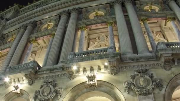 巴黎大歌剧院在黑夜里。法国大歌剧巴黎游戏中时光倒流 hyperlapse — 图库视频影像