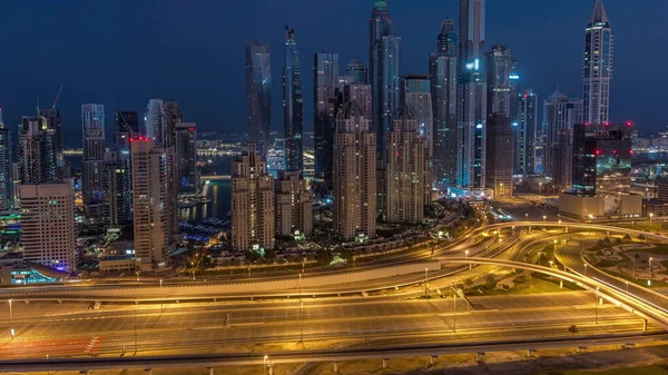 Dubai Marina Skrzyżowanie Autostrady Spaghetti Skrzyżowanie Noc Dnia Przejściowego Timelapse — Zdjęcie stockowe