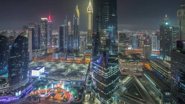 Panorama Pokazuje Futurystyczne Drapacze Chmur Centrum Biznesowym Dzielnicy Finansowej Dubaju — Zdjęcie stockowe