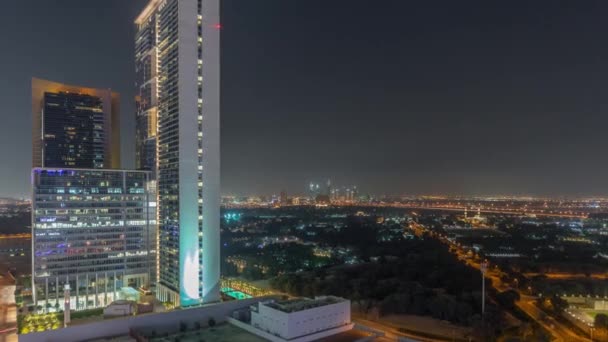 Giardino nel distretto di Zabeel con grattacieli sullo sfondo timelapse aerea a Dubai, Emirati Arabi Uniti — Video Stock