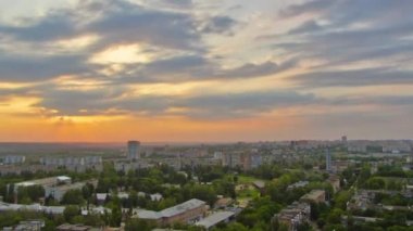 Gün batımı timelapse adlı Kharkiv Şehir yukarıdan. Ukrayna.