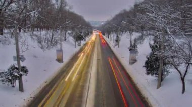 Spusk, Passionarie Klochkovsky yokuş aşağı bir gece timelapse için Kharkiv Şehir günün en eski yolların