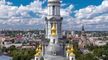 Kharkiv, Ukrayna varsayım Katedrali Uspenskiy Sobor timelapse çan kulesi