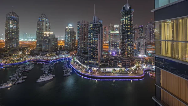 Panorama Toont Luxe Jacht Baai Stad Luchtfoto Nachtelijke Tijdspanne Dubai — Stockfoto