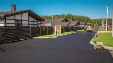 Yeni yol inşaat site timelapse üzerinde çalışma yol silindirler üzerinde büyük görünüm