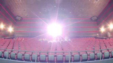 izleyiciler film tiyatro timelapse adlı sinema filmi izle