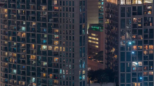 Ventanas Exterior Del Edificio Gran Altura Final Noche Con Luces — Foto de Stock