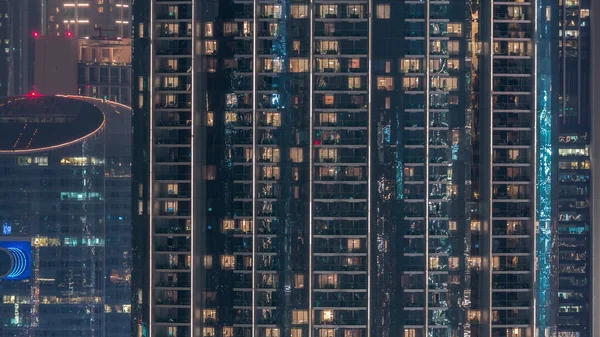 Janelas Exterior Edifício Hotel Arranha Céus Final Noite Com Luzes — Fotografia de Stock