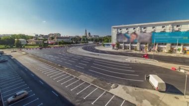 Yol yol onarım ücreti timelapse asfaltlama sonra çizgi. Yol yapımı için makineler.