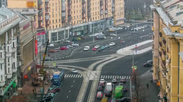 Εργαζομένων λειτουργίας μηχανημάτων διαστρωτήρες ασφάλτου κατά τη διάρκεια κατασκευής δρόμου και επισκευή έργων timelapse — Αρχείο Βίντεο