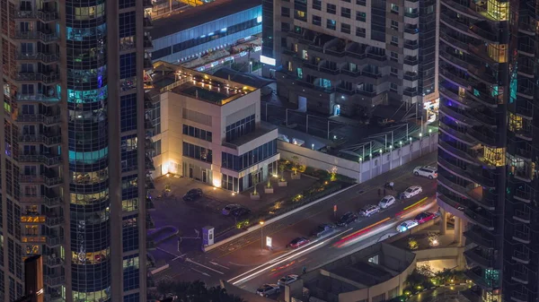 Légi Felvétel Egy Útkereszteződésről Felhőkarcolók Parkolás Között Egy Nagyvárosi Időintervallumban — Stock Fotó