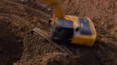 Bir inşaat site timelapse sarı Ekskavatör