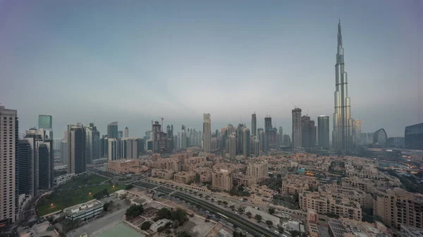 Dubai Centro Ciudad Noche Día Timelapse Transición Con Sol Reflejado — Foto de Stock