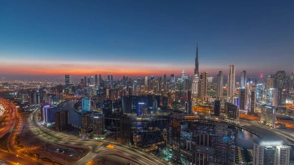 Skyline Panorámico Con Arquitectura Moderna Dubai Bahía Negocios Torres Del —  Fotos de Stock