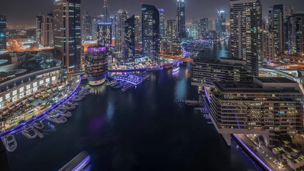 Luftpanoramablick Auf Dubais Yachthafen Beleuchtete Wolkenkratzer Rund Den Kanal Mit — Stockfoto