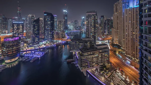 Luftaufnahme Des Jachthafens Von Dubai Beleuchtete Wolkenkratzer Und Jbr Türme — Stockfoto