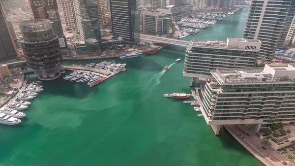 Dubai Kikötő Sétány Vízparton Mentén Csatorna Légi Időelapszus Modern Lakónegyedben — Stock Fotó
