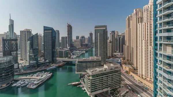 Panorama Met Uitzicht Vanuit Lucht Dubai Jachthaven Wolkenkrabbers Rond Kanaal — Stockfoto