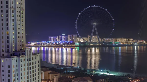 蓝水岛 具有现代建筑和摩天轮的空中夜间时间 迪拜码头和Jbr海滩附近新的休闲和住宅区 — 图库照片