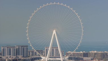 Bluewater Adası, modern mimari ve dönme dolap hava zaman ayarlı. Dubai marinası ve JBR bölgesi yakınlarında yeni boş zaman ve yerleşim alanı.