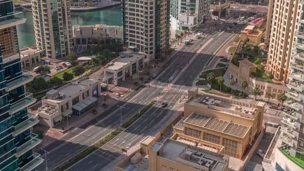 Luchtfoto Dubai Marina Wolkenkrabbers Jacht Kanaal Timelapse Torens Langs Weg — Stockfoto