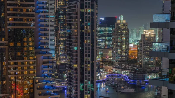 Vista Aérea Arranha Céus Iluminados Marina Dubai Iate Mais Luxuoso — Fotografia de Stock