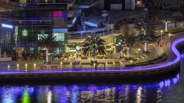 Luftaufnahme Der Dubai Marina Beleuchtete Wolkenkratzer Und Palmen Zeitraffer Restaurants — Stockfoto