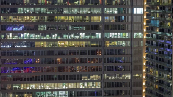 Janelas Edifícios Escritórios Noite Timelapse Luz Das Janelas Dos Arranha — Fotografia de Stock