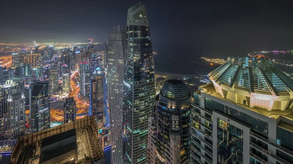 Ilmakuva Jbr Dubai Marina Pilvenpiirtäjiä Luksusrakennuksia Timelapse Ylhäältä Valaistut Tornit — kuvapankkivalokuva