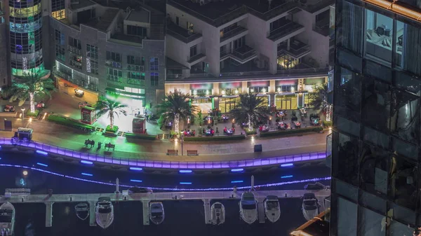 Повітряний Вид Дубай Марина Освітлював Променаду Пальмами Яхтах Нічного Таймелапсису — стокове фото