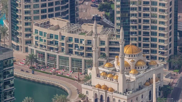 Légi Felvétel Kis Mecset Dubai Marina Reggeli Időintervallumban Felülnézetből Ívelt — Stock Fotó