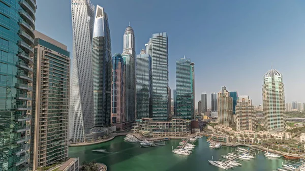 Panorama Ukazuje Nejvyšší Dubajský Přístav Mrakodrapy Jachty Přístavní Letecké Timelapse — Stock fotografie