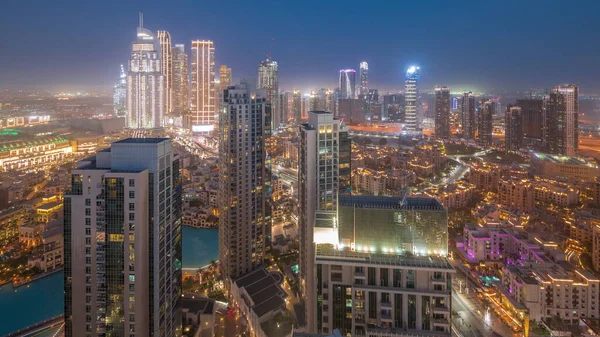 Powietrzny Tiew Wielkiego Futurystycznego Miasta Dzień Nocy Przejście Timelapse Dubaj — Zdjęcie stockowe