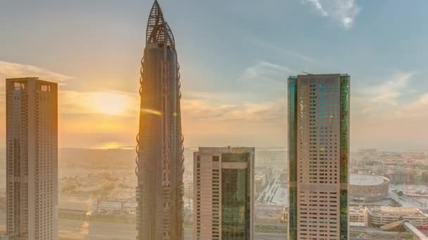 Ουράνια Θέα Ουρανοξύστες Κατά Διάρκεια Του Ηλιοβασιλέματος Στο Ντουμπάι Downtown — Αρχείο Βίντεο