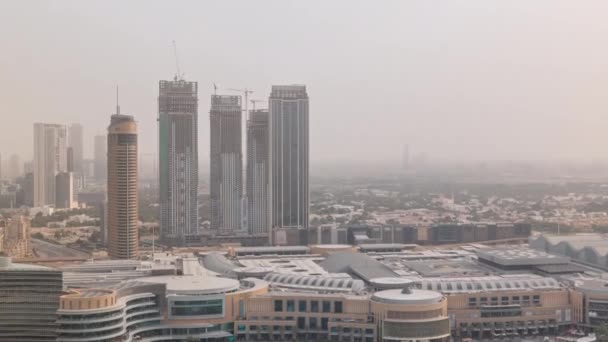 Ντουμπάι Στο Κέντρο Σιντριβάνια Και Σύγχρονη Φουτουριστική Αρχιτεκτονική Εναέρια Timelapse — Αρχείο Βίντεο