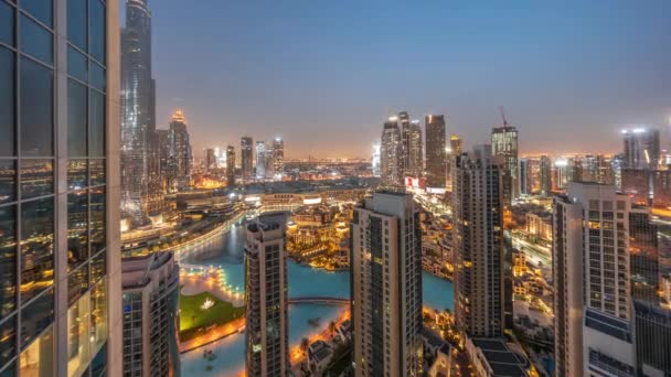 Dubai Centro Con Fuentes Arquitectura Futurista Moderna Noche Aérea Día — Vídeos de Stock