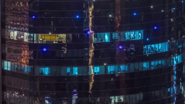 Kantoorvensters Verlichting Moderne Torengebouwen Timelapse Nachts Multi Level Wolkenkrabbers Met — Stockvideo