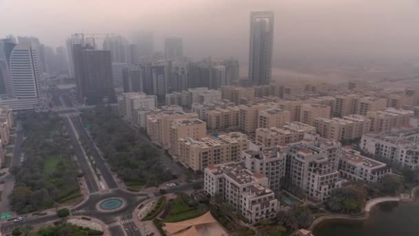 Skyskrapor Stadsdelen Barsha Heights Och Byggnader Med Låg Höjd Stadsdelen — Stockvideo