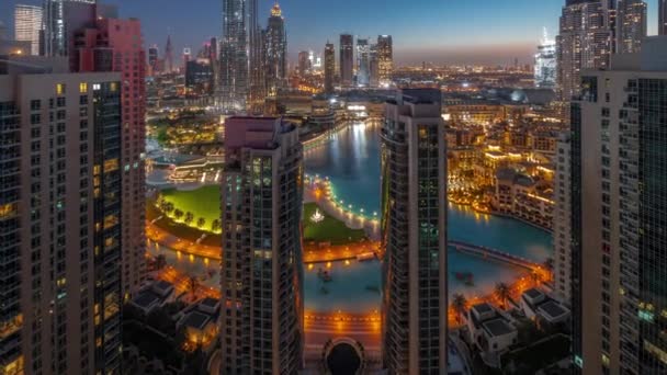 Dubai Céntrico Paisaje Urbano Con Rascacielos Más Altos Alrededor Fuente — Vídeo de stock