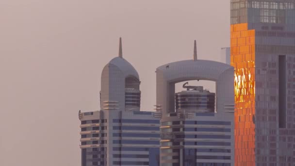 Fila Los Edificios Altos Atardecer Alrededor Sheikh Zayed Road Timelapse — Vídeo de stock