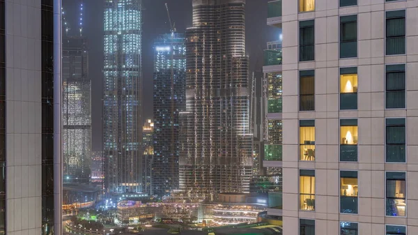 Centro Comercial Exterior Con Reastaurants Balcones Timelapse Noche Dubai Emiratos —  Fotos de Stock