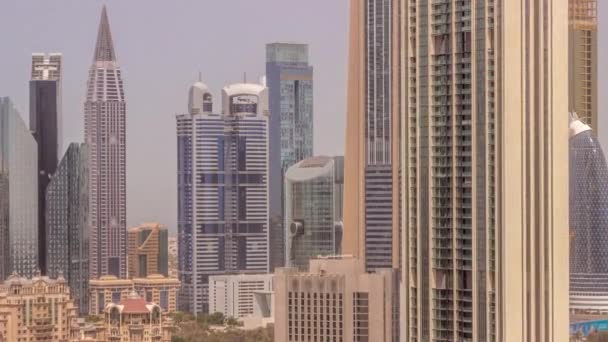 Řada Vysokých Budov Kolem Sheikh Zayed Road Difc Okresní Letecké — Stock video